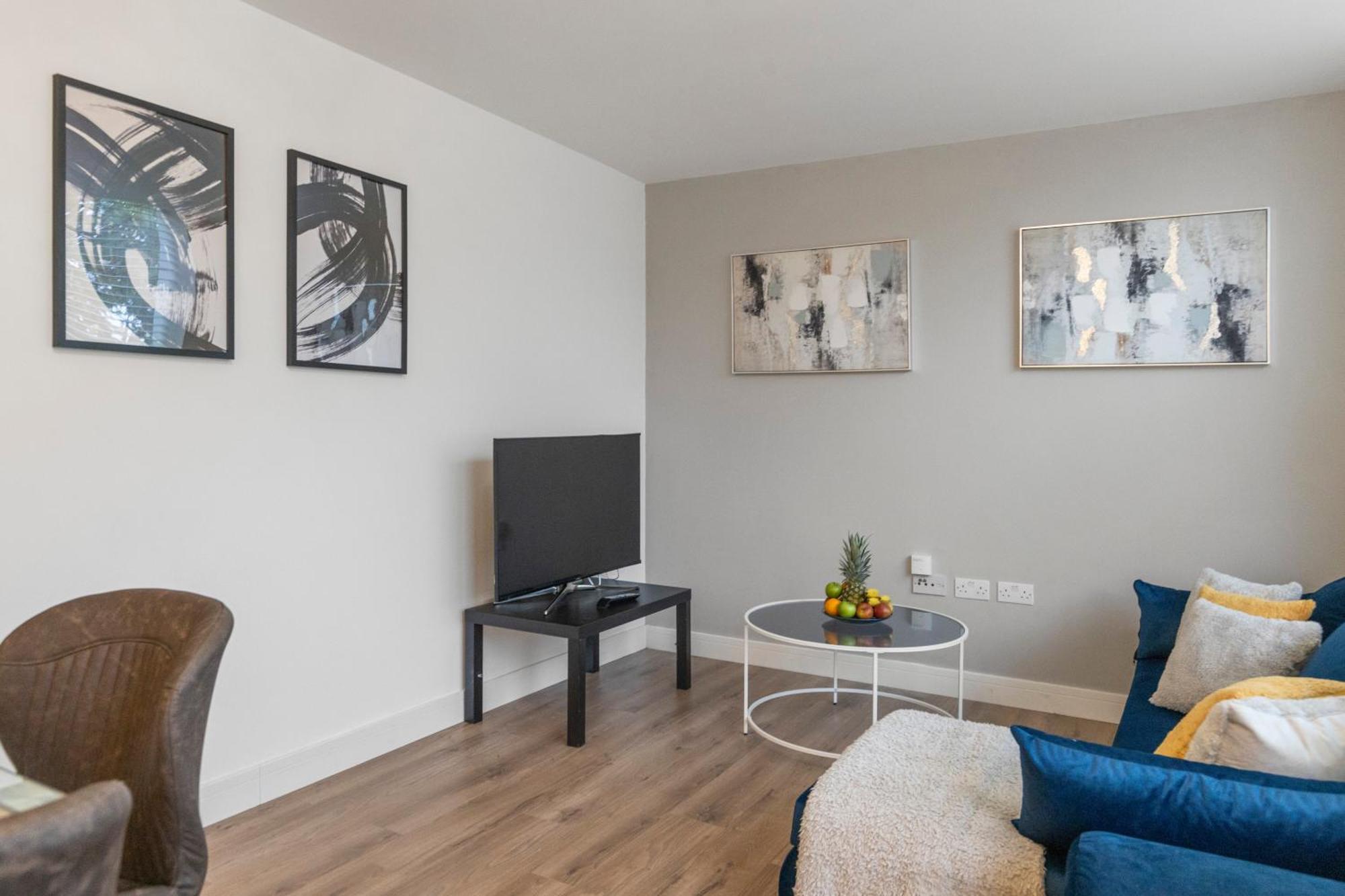 Cosy Retreat In The Heart Of Golders * Londen