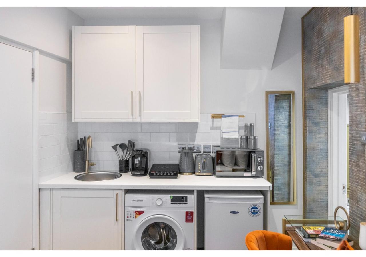 Adventure Awaits: Appartement Londen