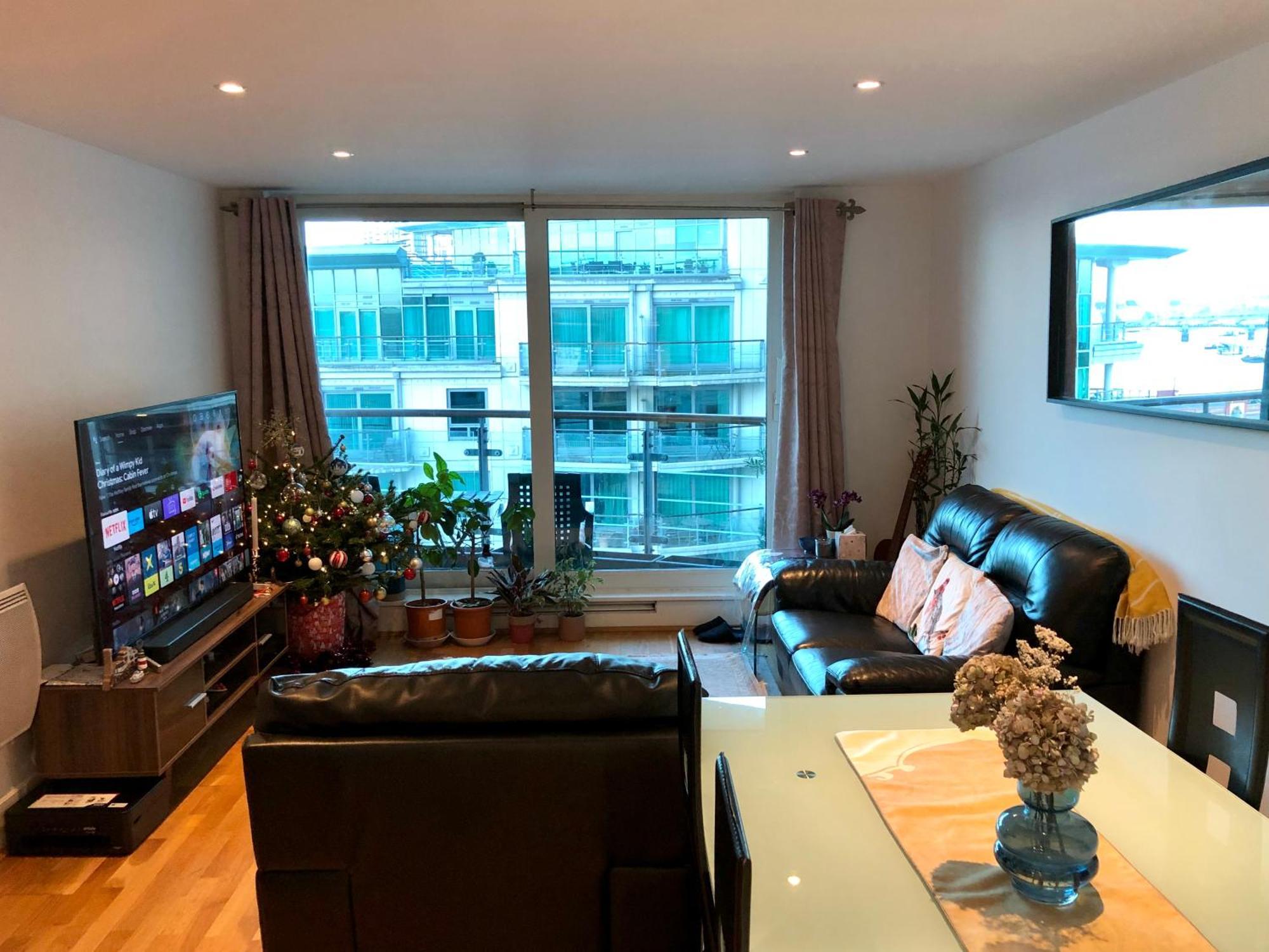 Cosy Private With Private Bathroom In A River View Flat Accommodatie bij particulieren Londen