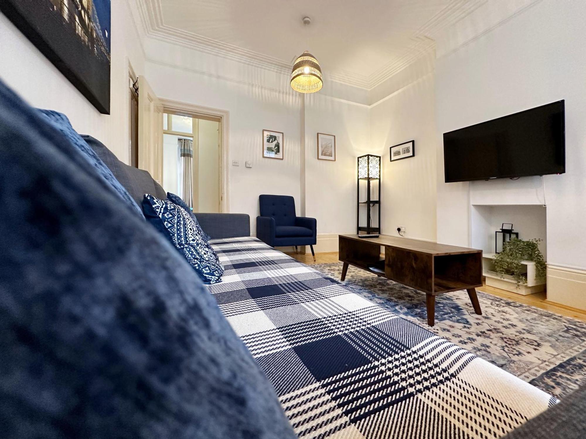 Oliver Place In Holborn - 2 Double Beds, 1 Sofa Bed, Great Location Lägenhet London