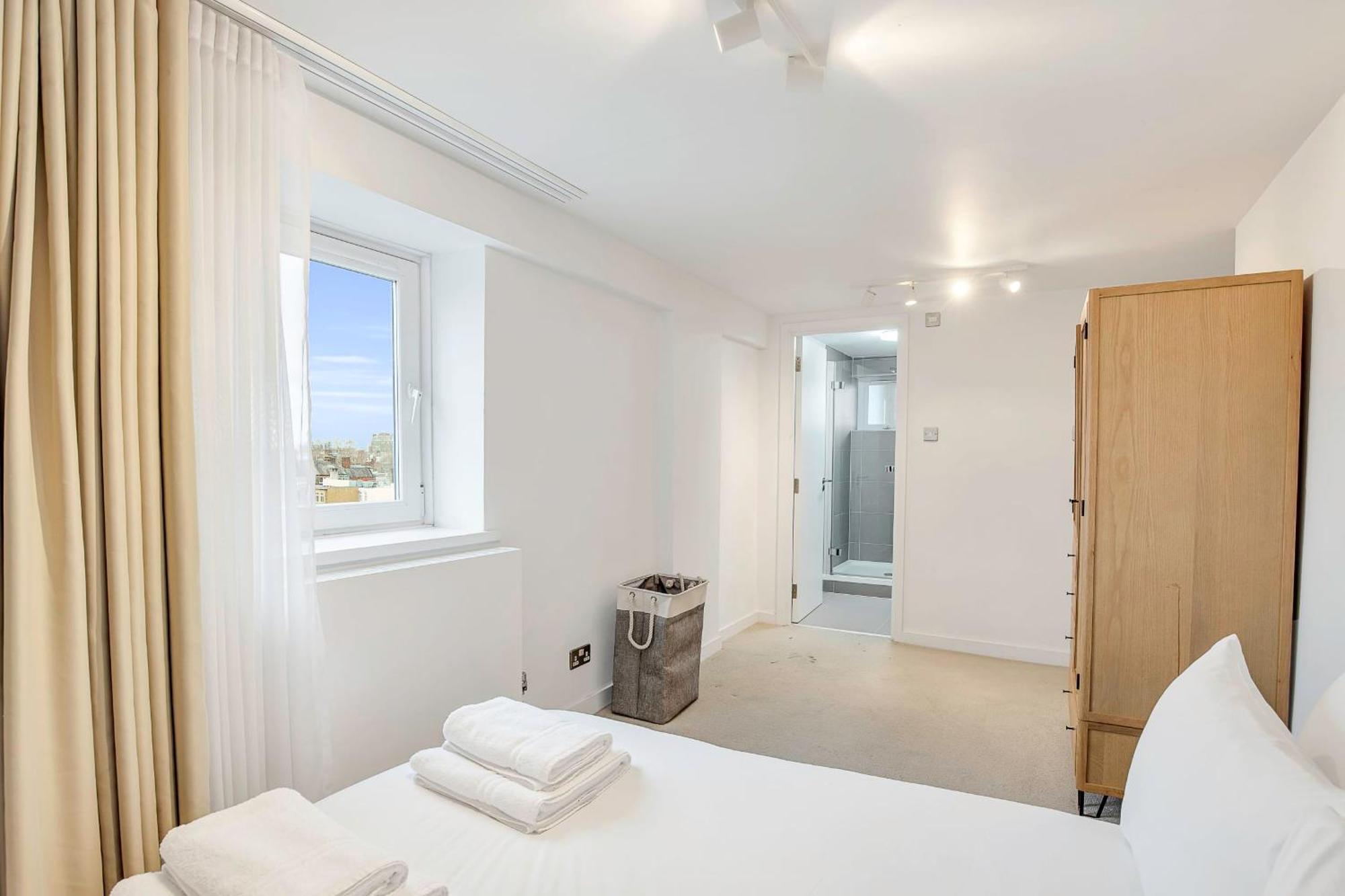 Bright And Spacious Belgravia * Londen