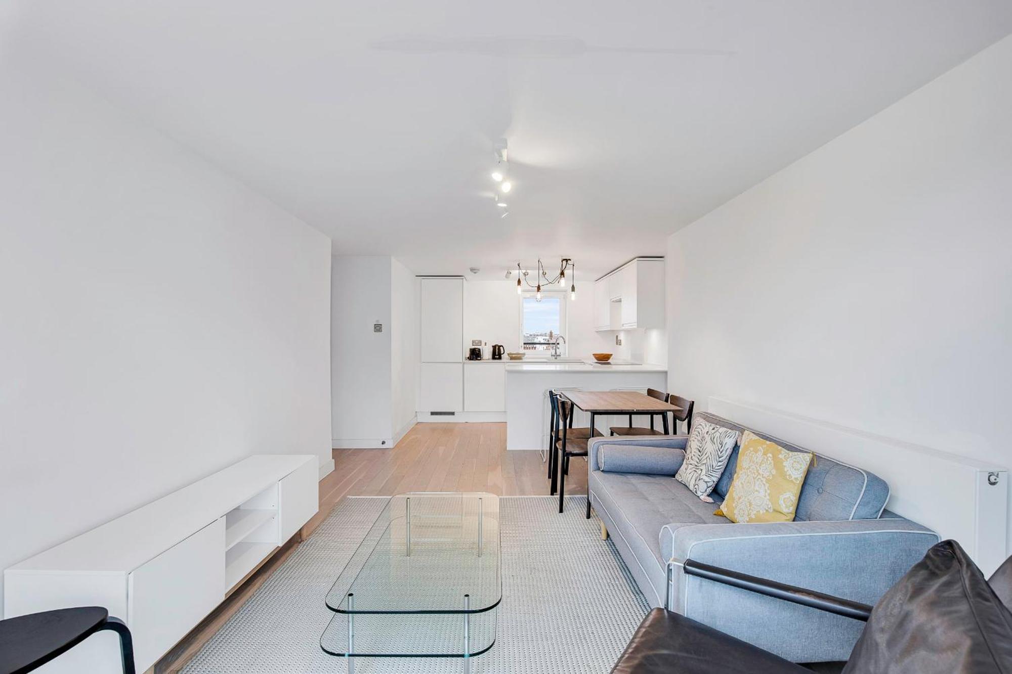 Bright And Spacious Belgravia Appartement