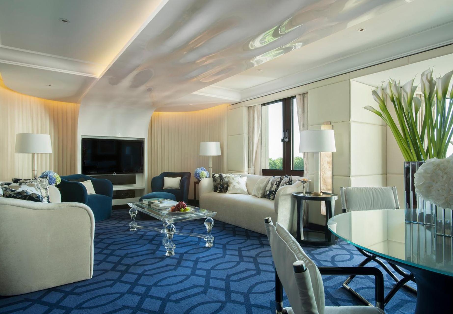 Four Seasons At Park Lane 5*