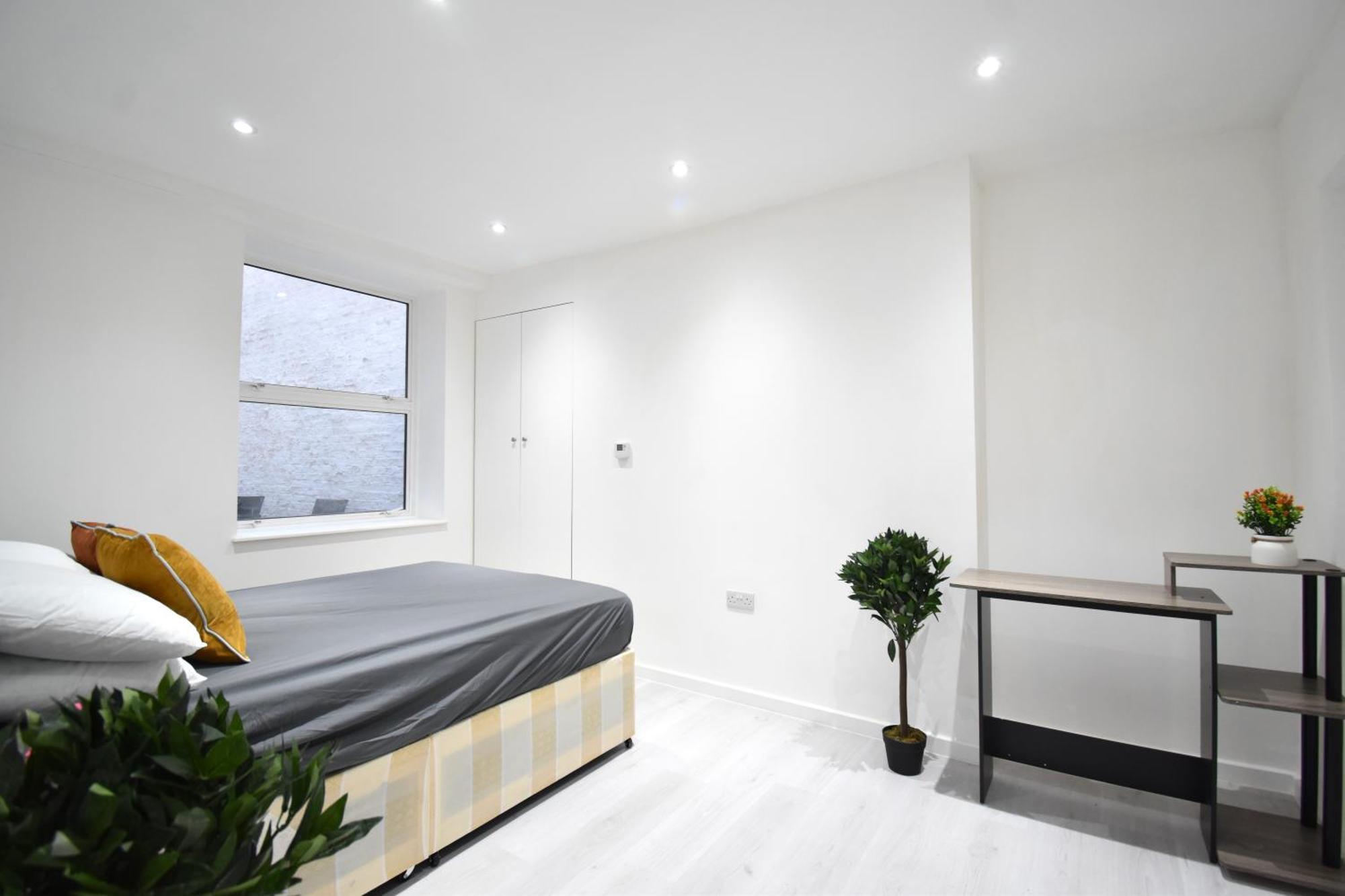 Superb Garden * London