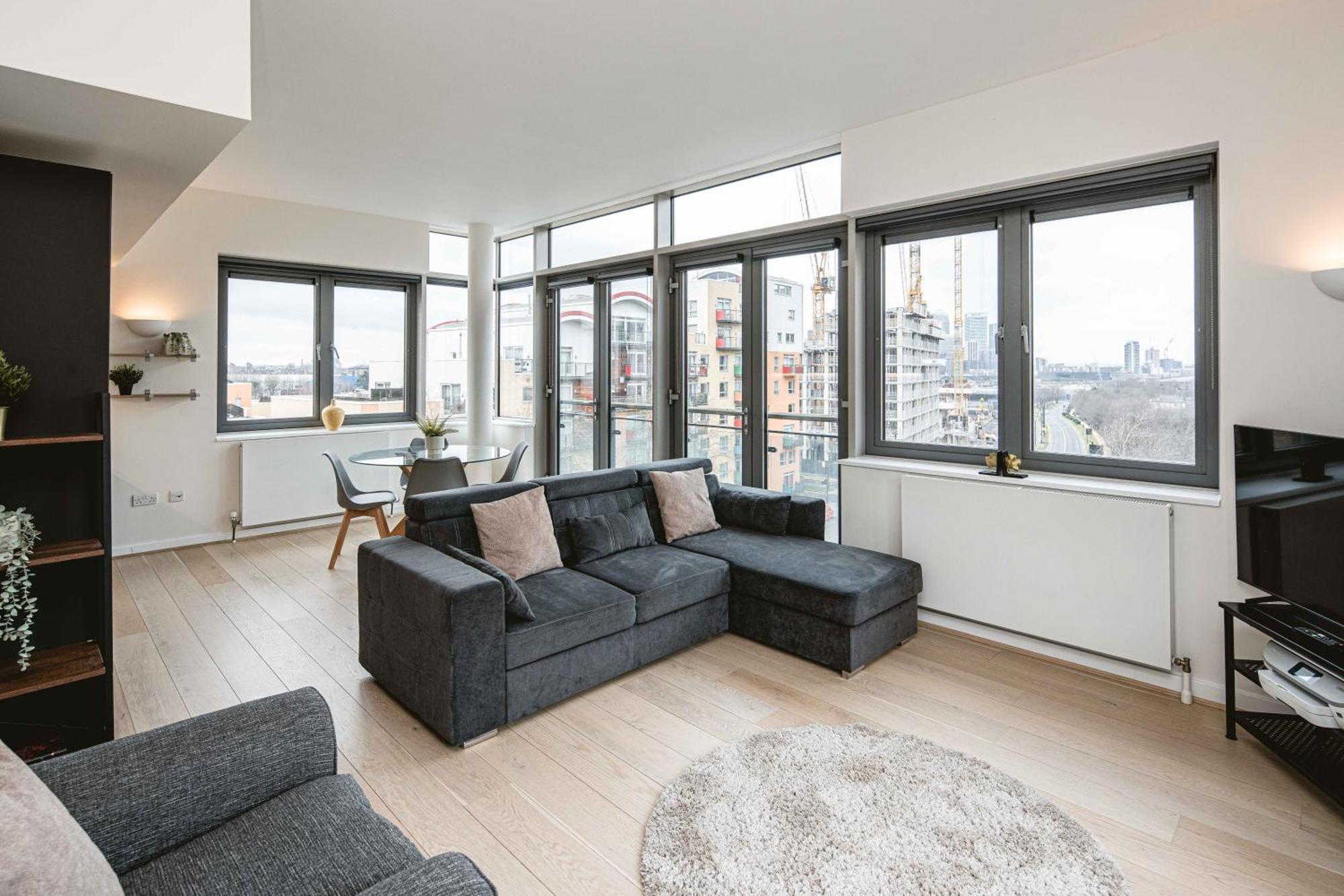 Beautiful Penthouse With Private Terrace In Greenwich Peninsula Appartamento *