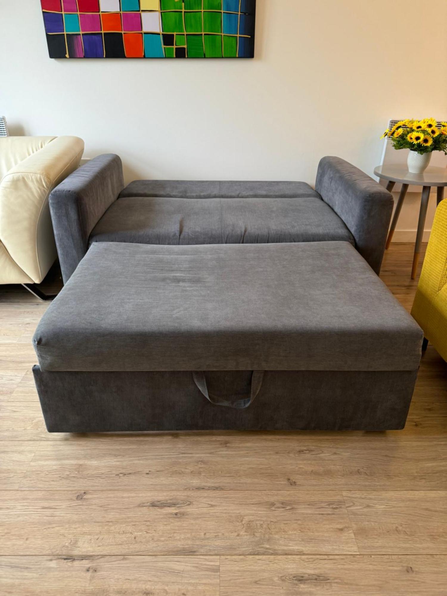 Luxury Modern 1 Bedroom With Balcony Apartment London