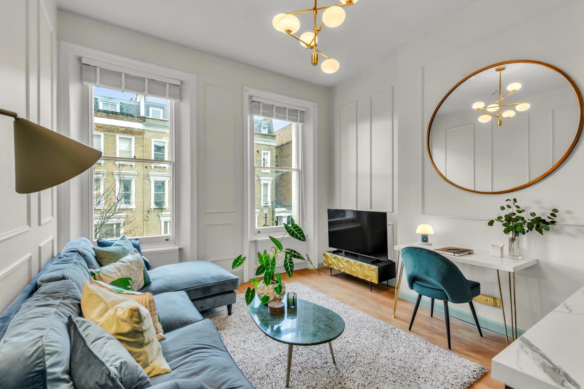 Mysquare Kensington Residences Lägenhet London