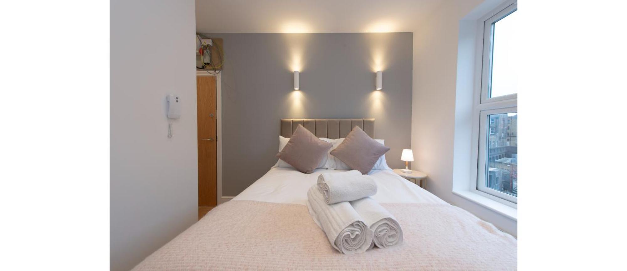 Dainty Close To Everything Apartment London