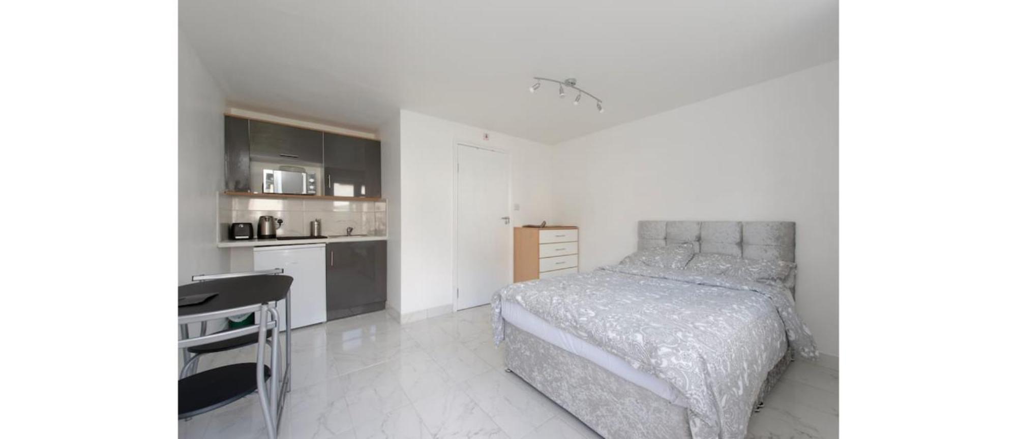 Newly Renovated Cozy In North Appartement Londres