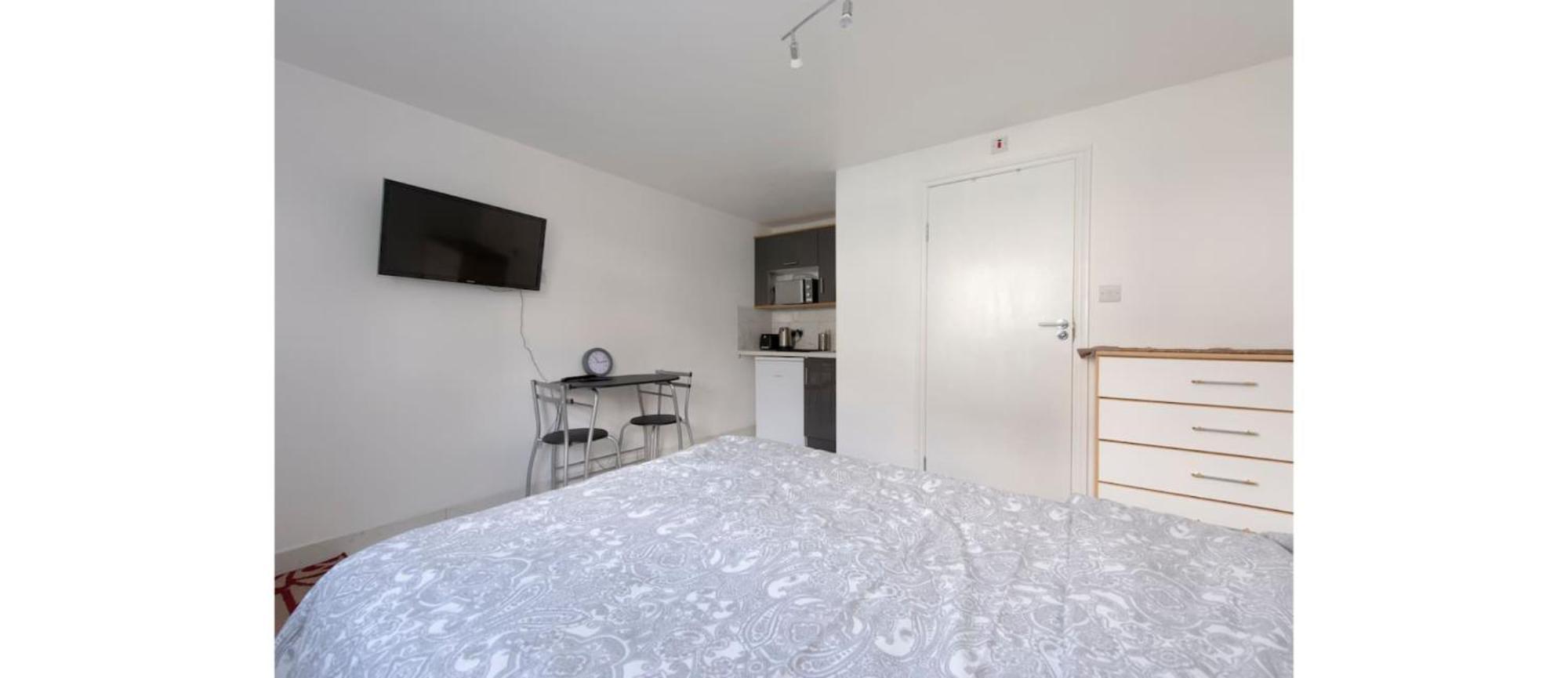 Appartement Newly Renovated Cozy In North Londres