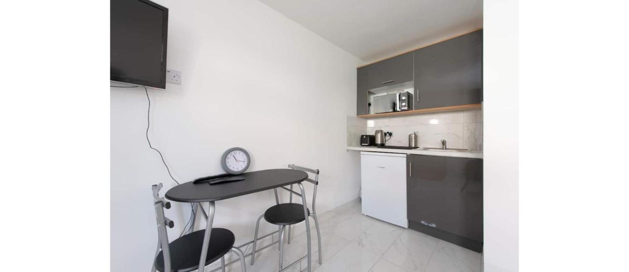 Appartement Newly Renovated Cozy In North Londres