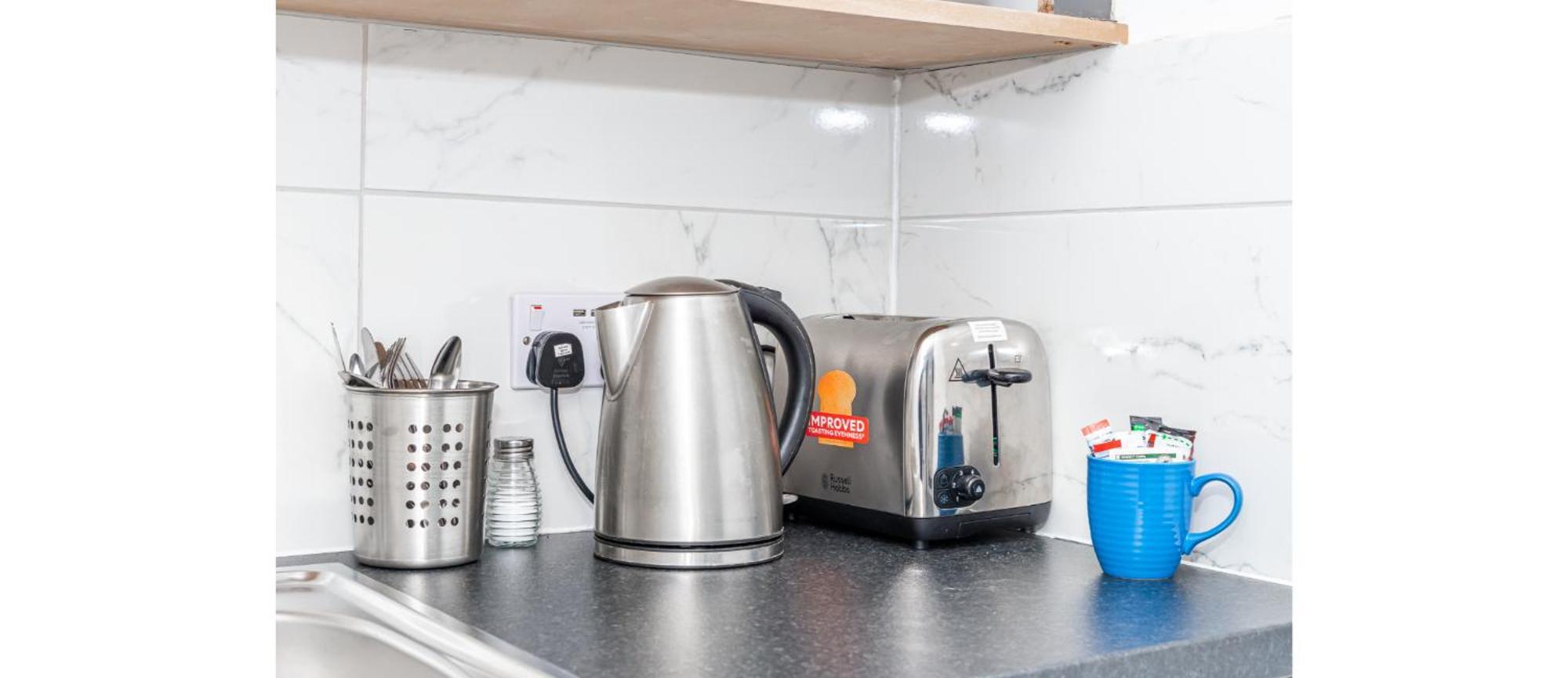 Leilighet Newly Renovated Cozy Studio #2 London