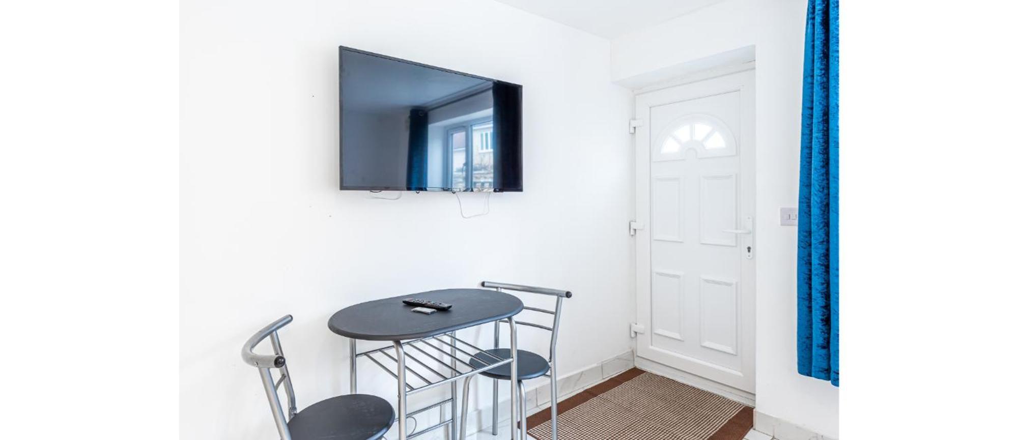 Newly Renovated Cozy Studio #2 Leilighet *