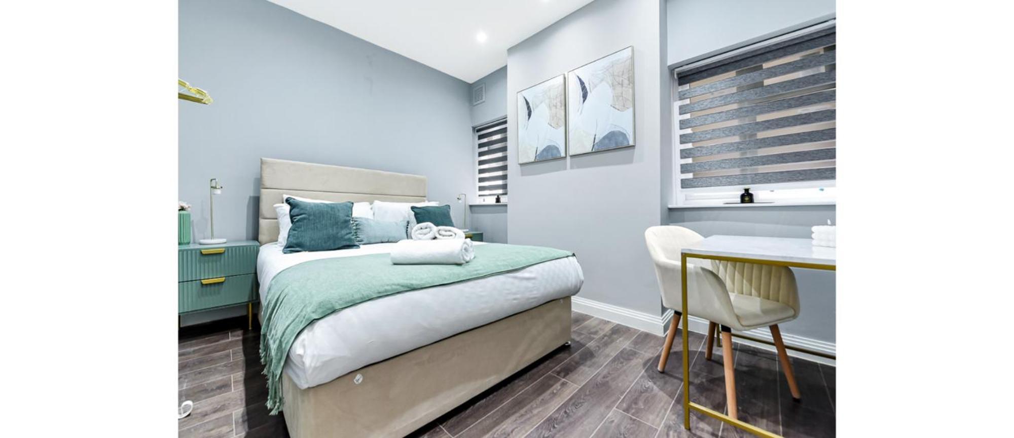 Sleek Modern 3br Flat In Nunhead