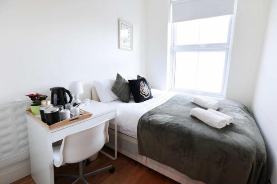 Comfort Bedrooms Near Euston - 161/2 Homestay