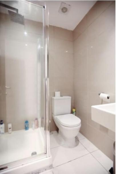 Comfort Bedrooms Near Euston - 161/2 Homestay London