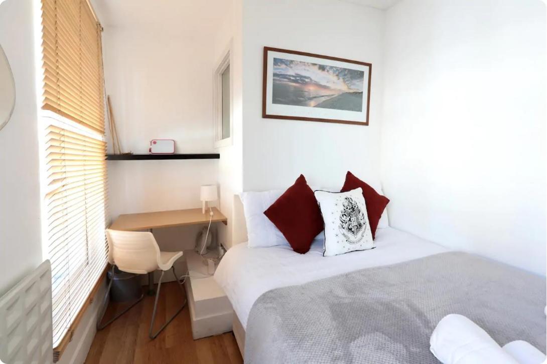 Lovely Private Bedrooms In Euston Station - 121 London