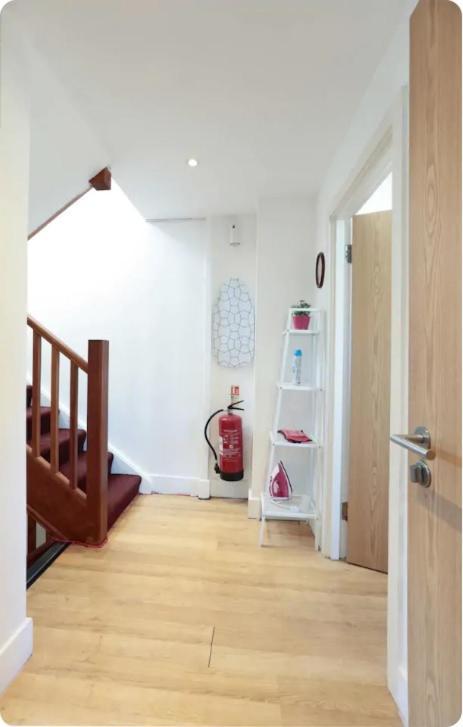 Lovely Private Bedrooms In Euston Station - 121 Privat bolig London
