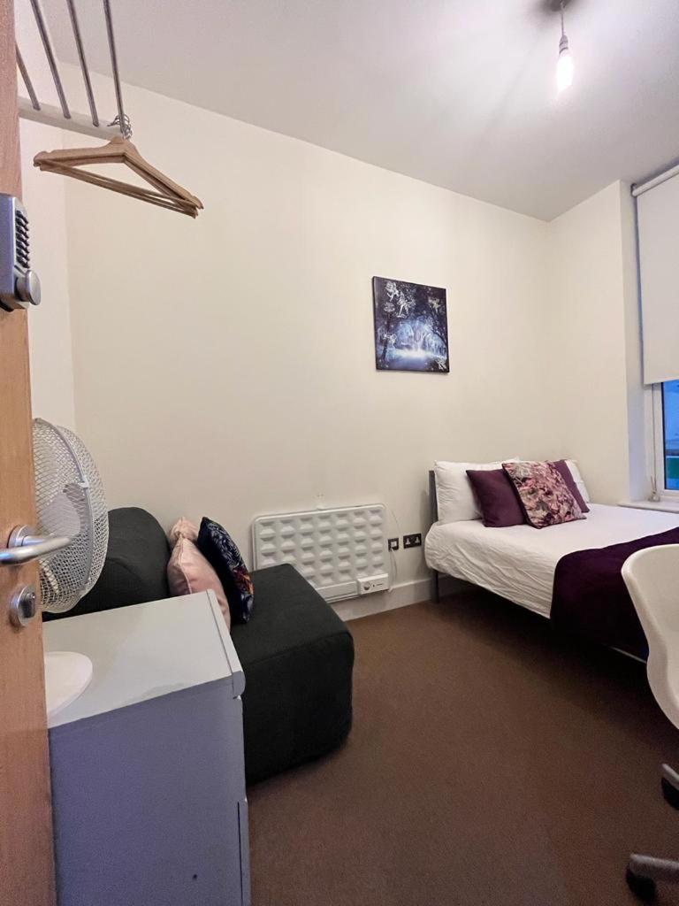 Metropolitan Coziness Private Bedrooms In Euston Station 161 Gasthof *