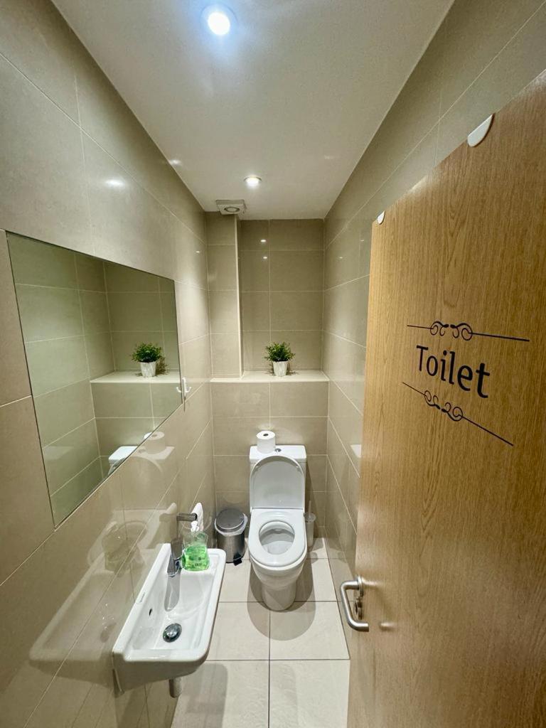 Metropolitan Coziness Private Bedrooms In Euston Station 161 Gasthof *