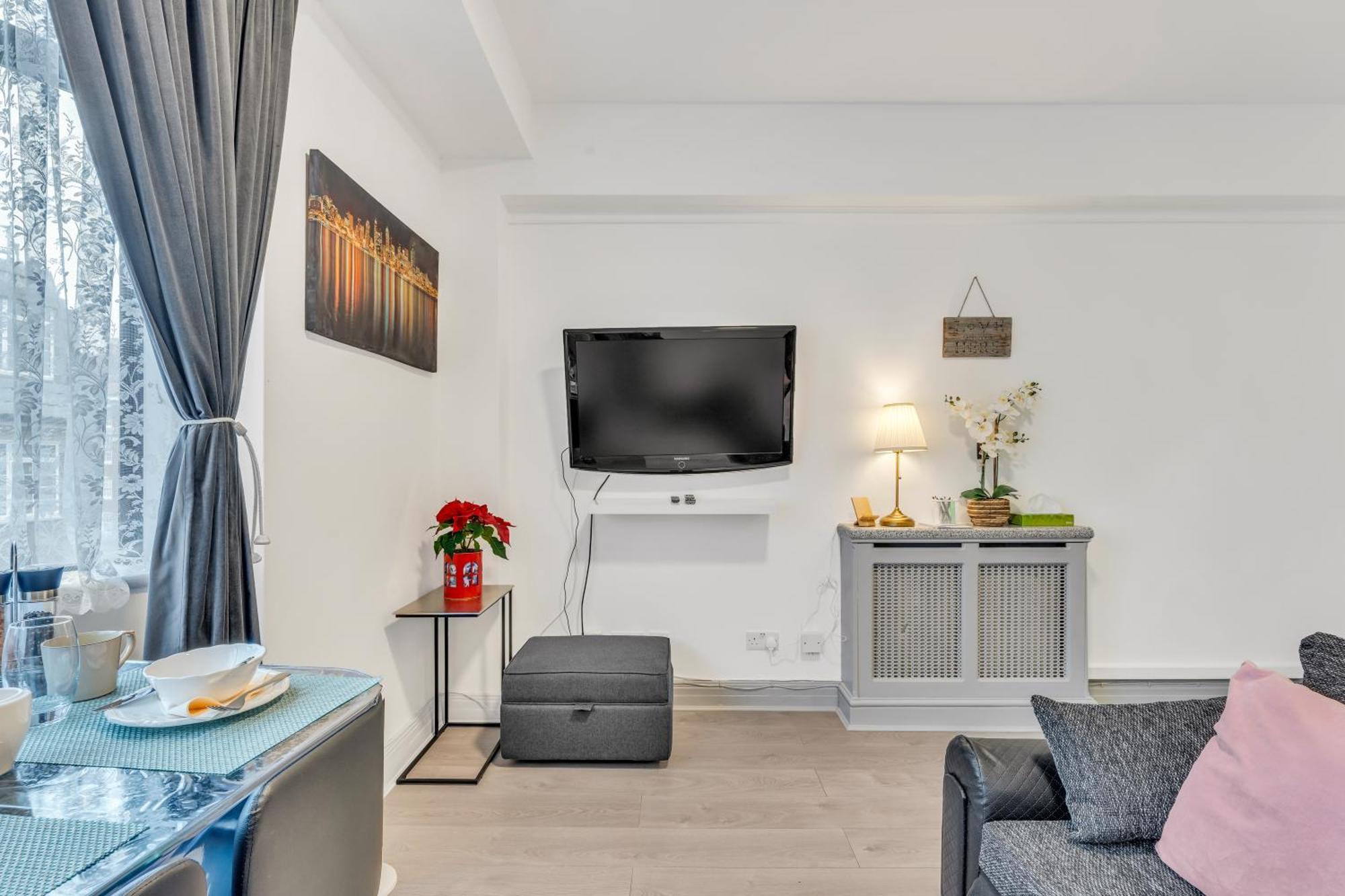 London, Near, Marble Arch, Oxford Street, Mayfair, One Bedroom * London