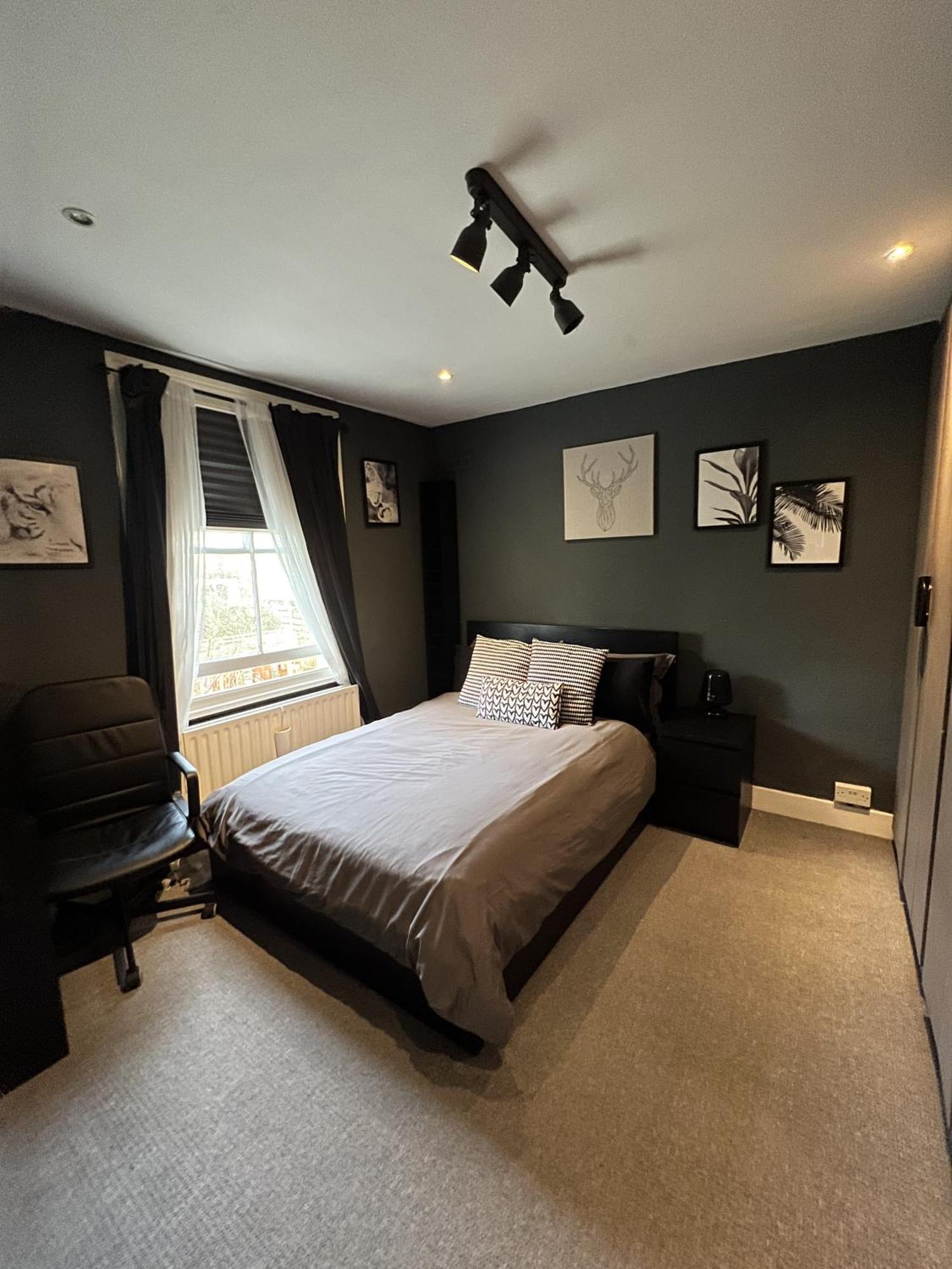 2 Bedroom Flat In Kensal Rise London