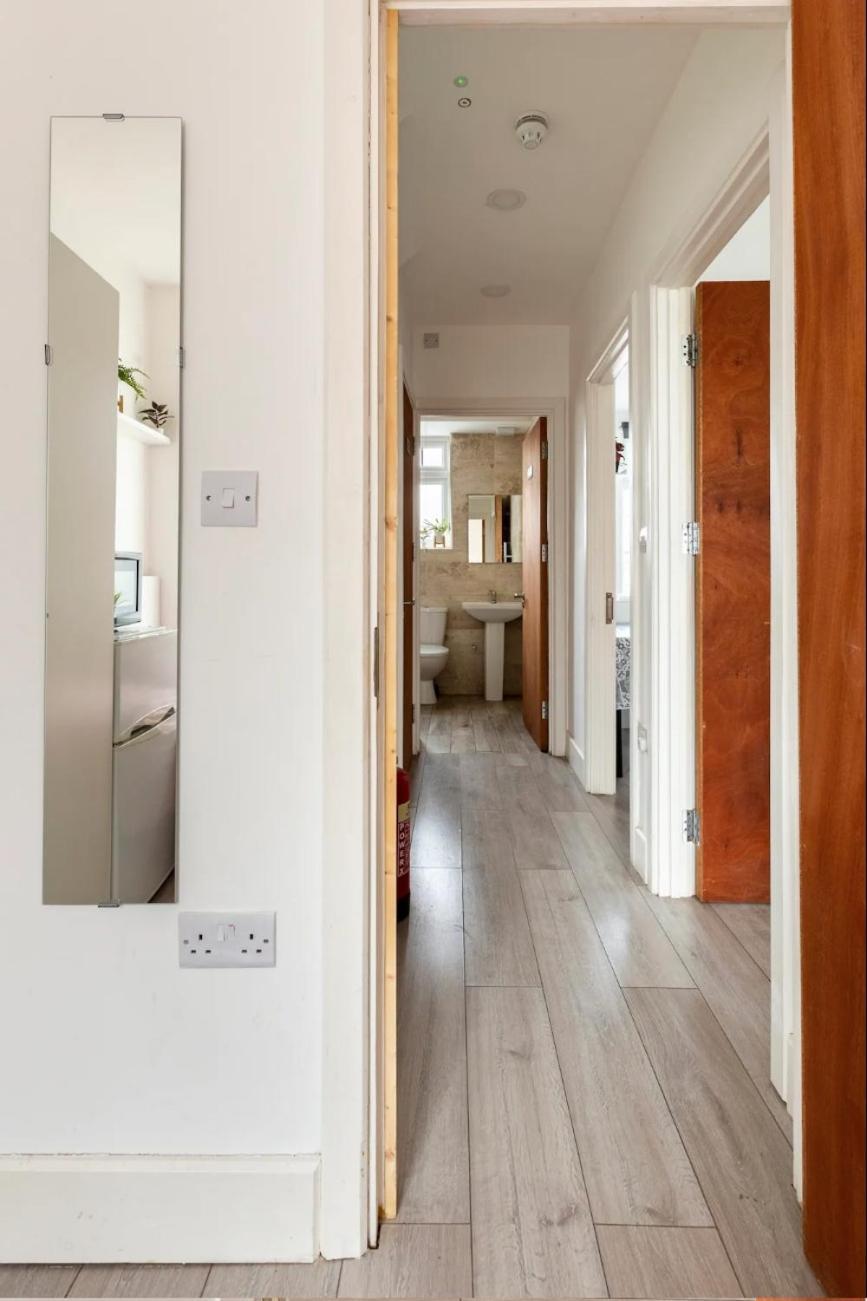 Double Edmonton Green, N9 * London