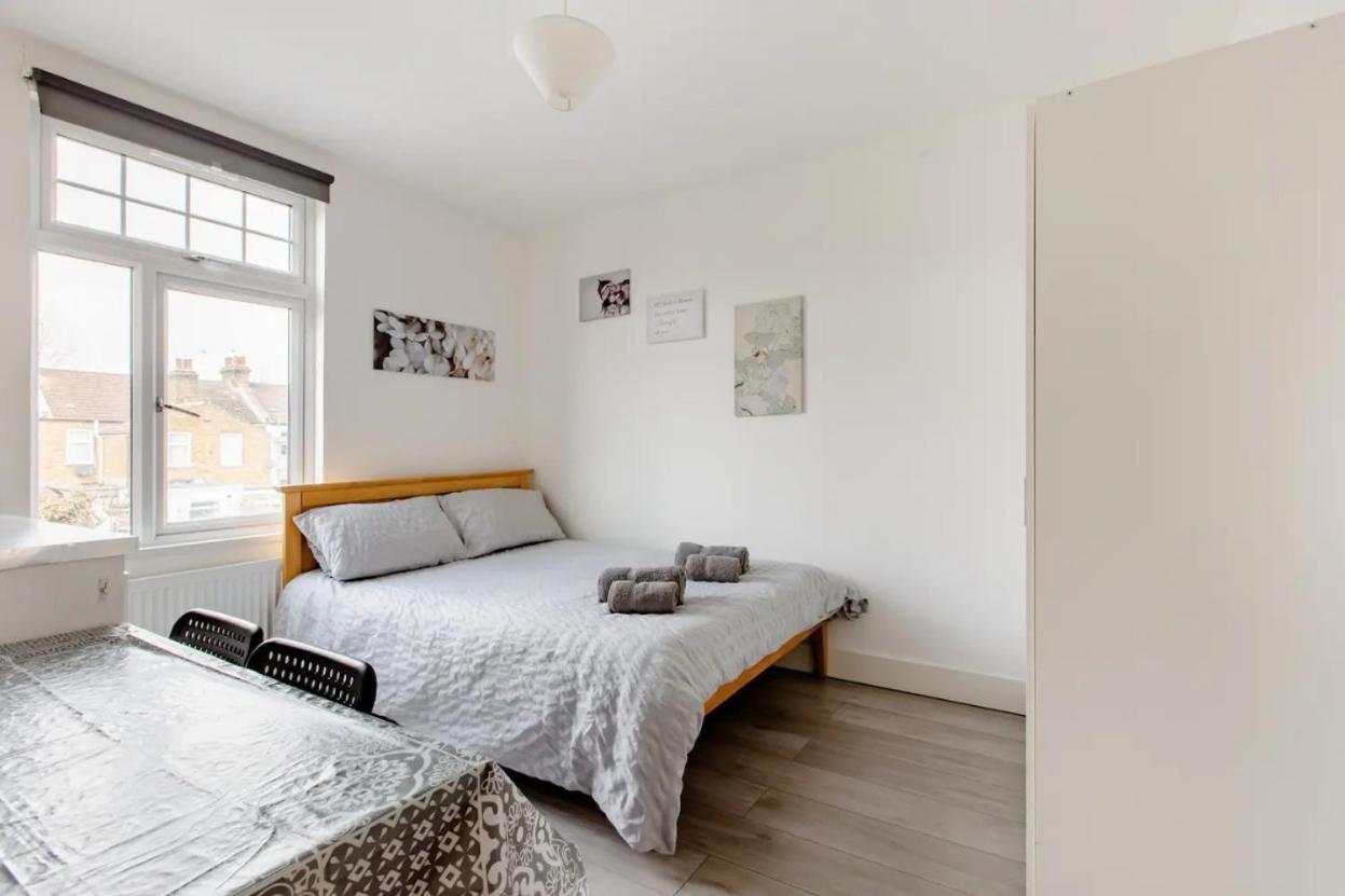 Double Edmonton Green, N9 London