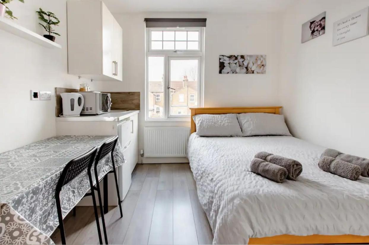 Double Edmonton Green, N9 Privatunterkunft