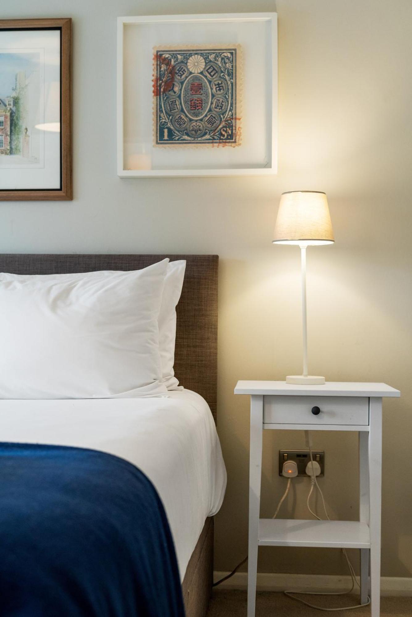 Bright & Cosy Gem ~ Battersea Park View ~ King Bed * Londen