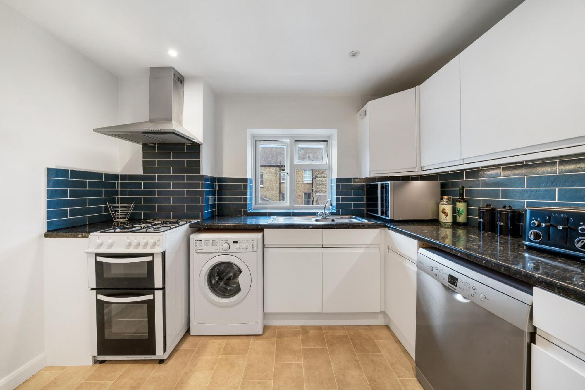 Appartement Bright & Cosy Gem ~ Battersea Park View ~ King Bed Londen