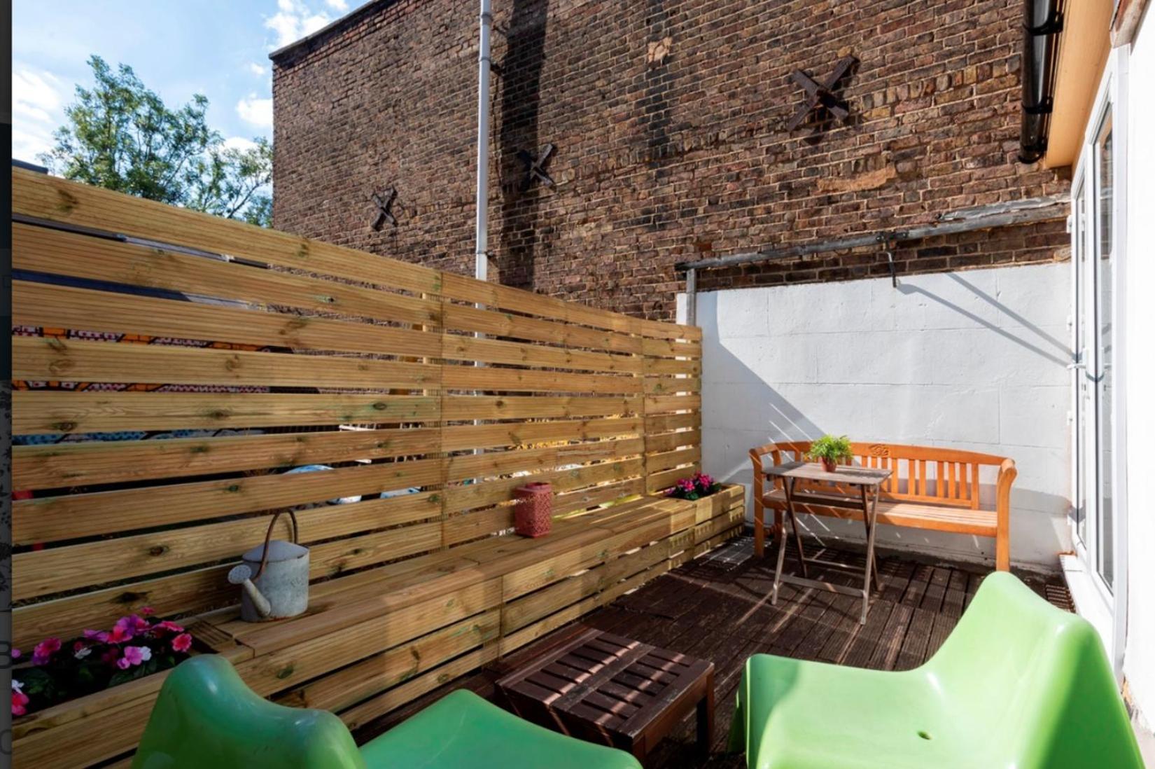 Apartment Flat 1 - 2 Bedrooms And Private Terrace London