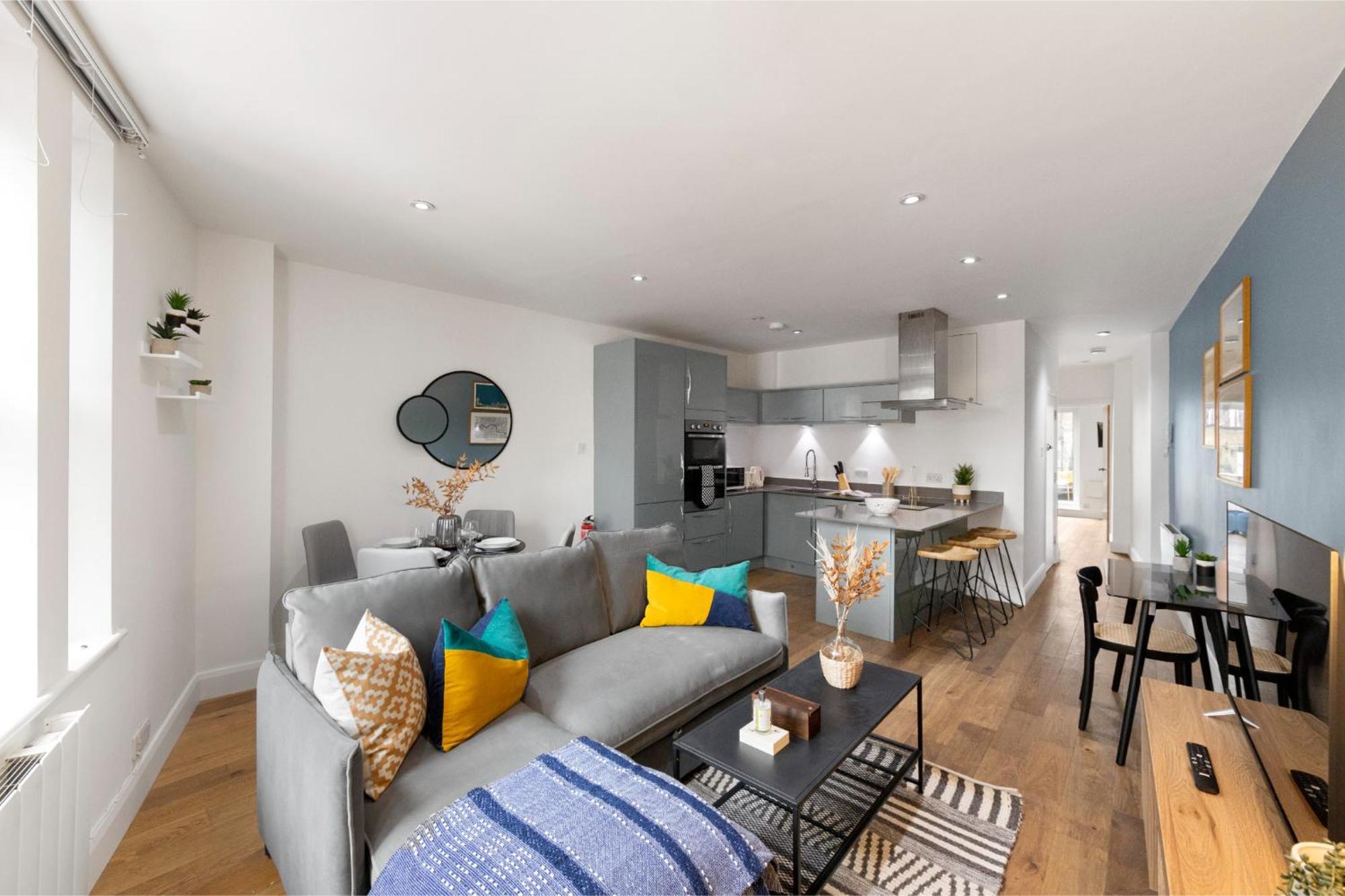 Tranquil Flat With Outdoor Space - Prime Location! Lejlighed London