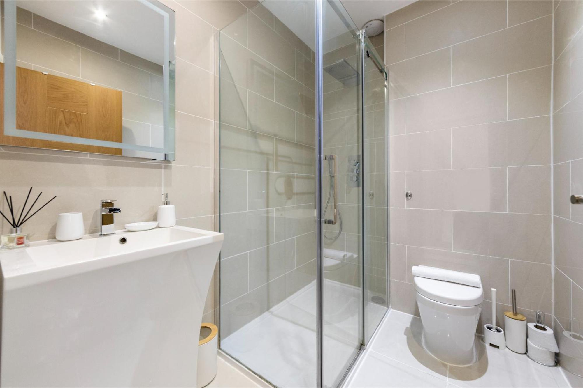 Lejlighed Tranquil Flat With Outdoor Space - Prime Location! London