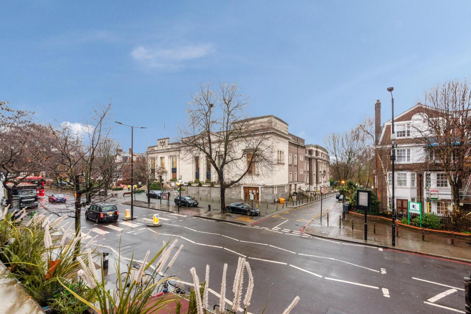 Flat 1 - 2 Bedrooms And Private Terrace Apartment