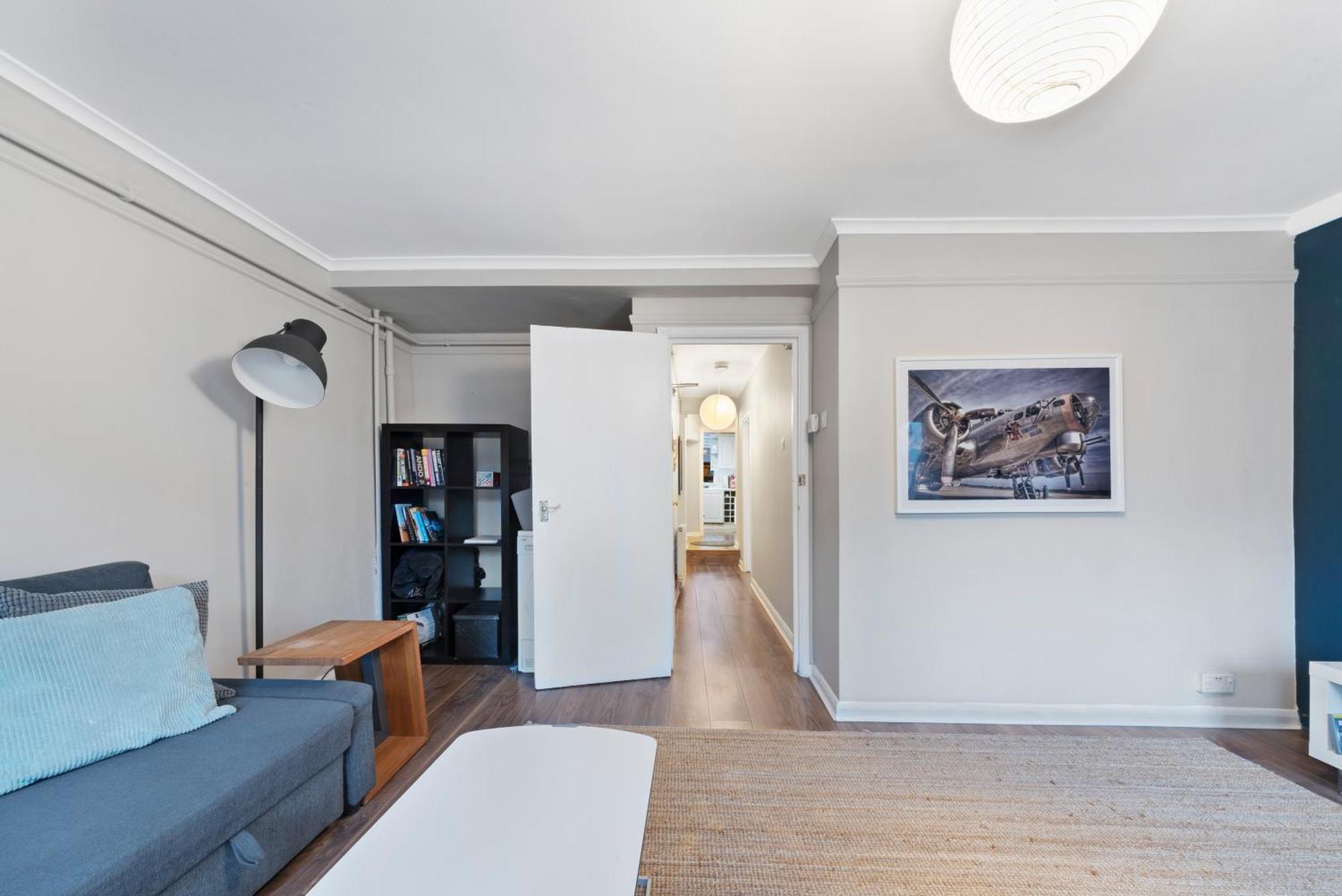 Flat 1 - 2 Bedrooms And Private Terrace London