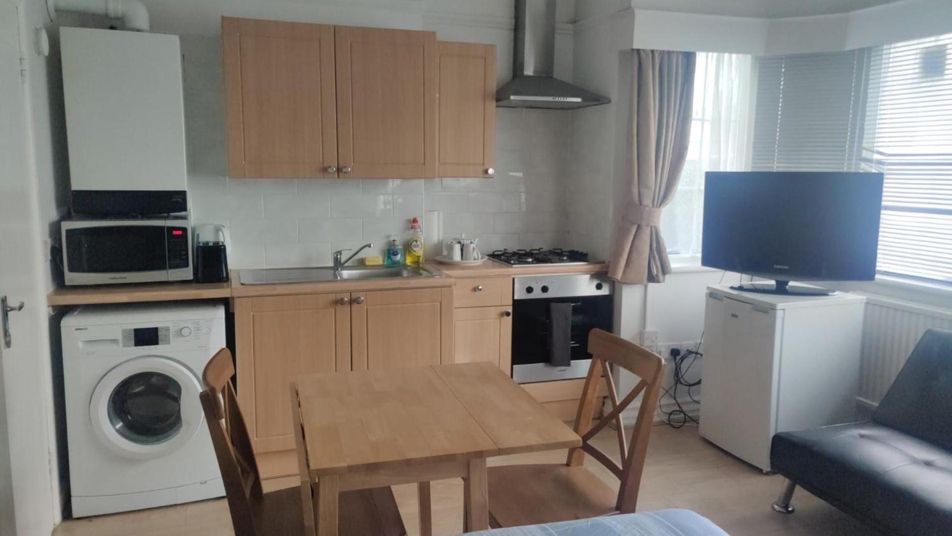Studio On Golders Green Road London