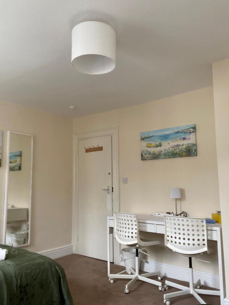 Lovely Private In Camden, Accommodatie bij particulieren Londen