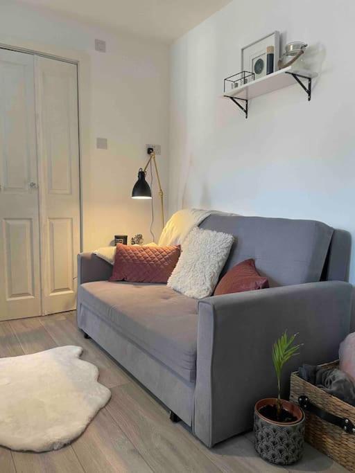 One Bedroom Putney Village Flat Leilighet London
