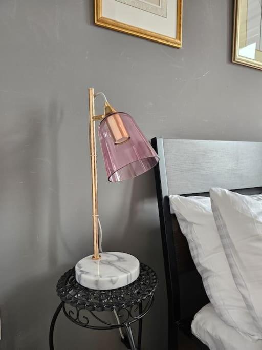 Cosy And Quiet One Bedroom Thames Flat Leilighet London