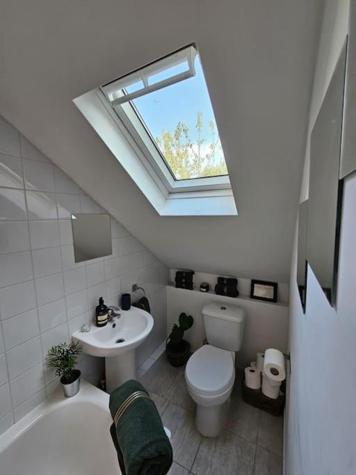 Cosy And Quiet One Bedroom Thames Flat Leilighet