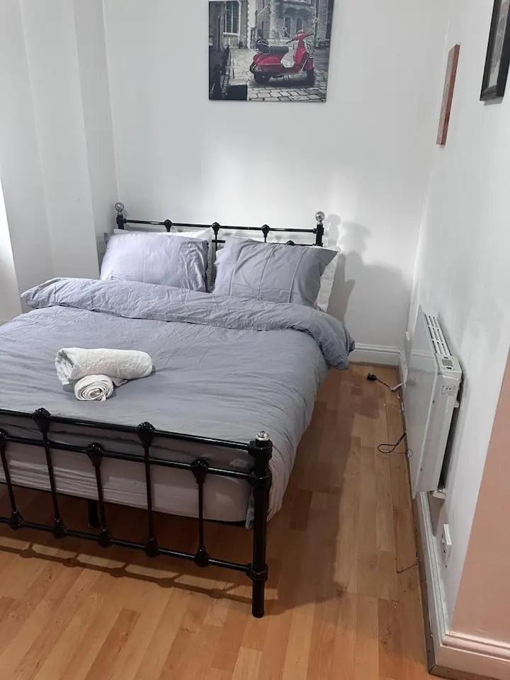 Goswell Road For 3 - Retreat * London