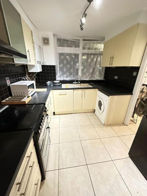 3 Bedroom Garden House Maida Vale Appartamento