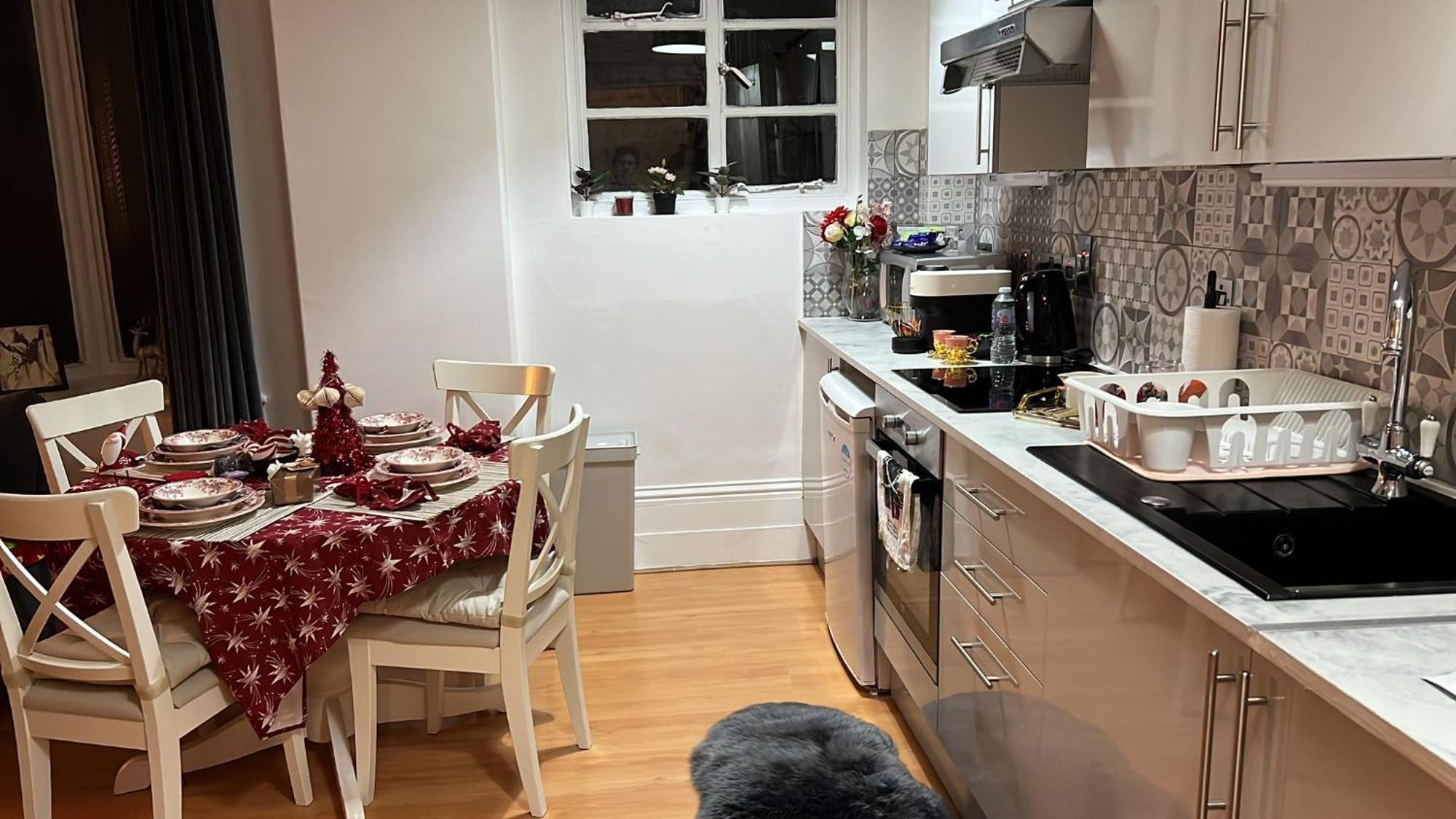 Stylish Flat In Prime Location Near Hyde Park Lägenhet London