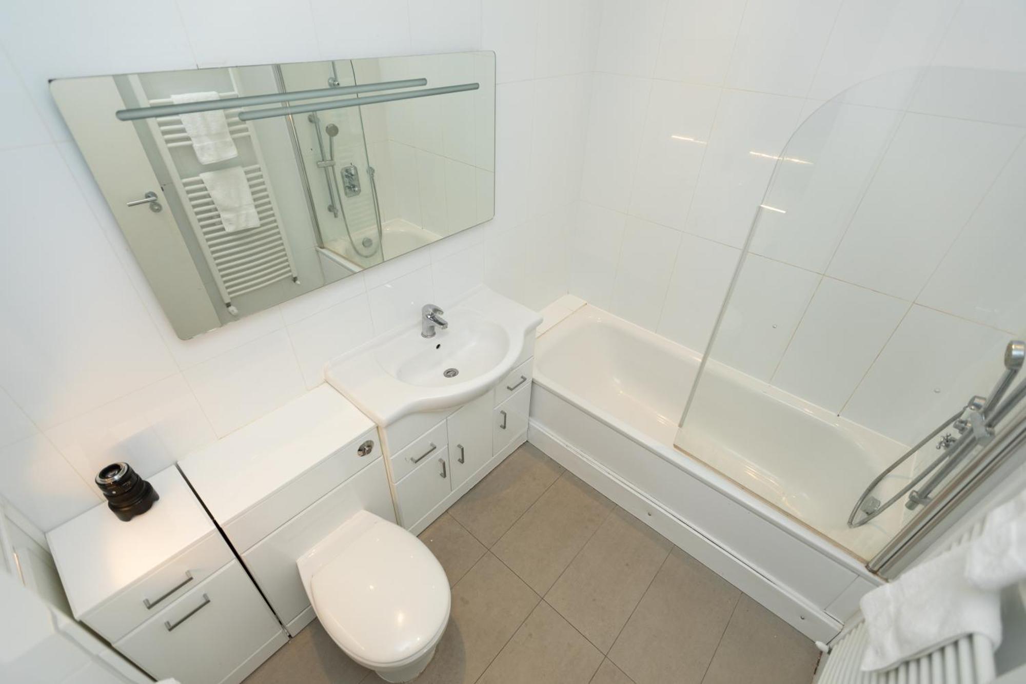 Comfortable 4 Bed Mews Town House Near Hyde Park Ferienhaus