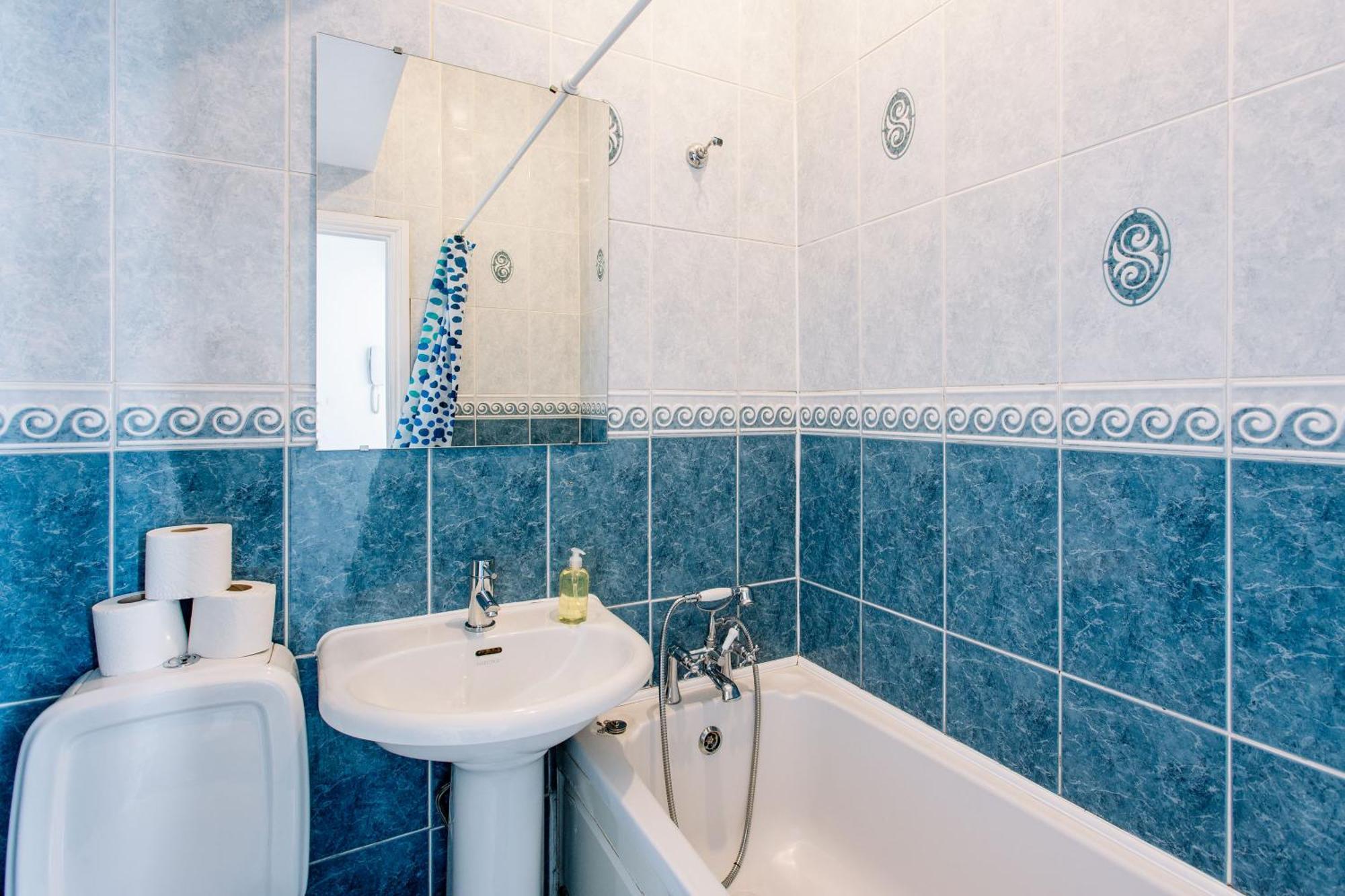 Are Located In The Heart Of Shoreditch
