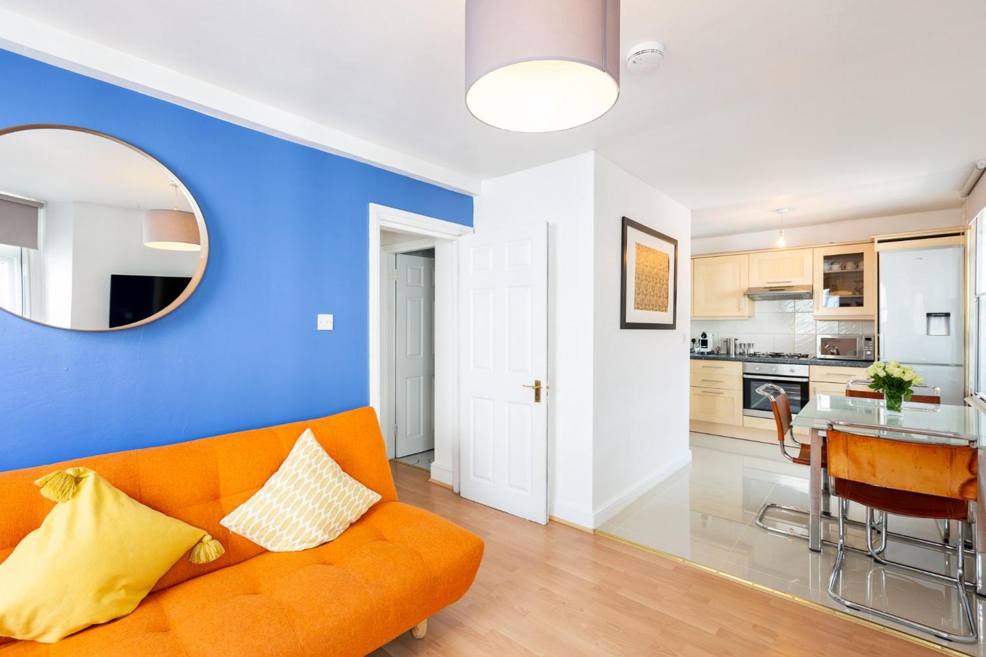 Apartment Are Located In The Heart Of Shoreditch *