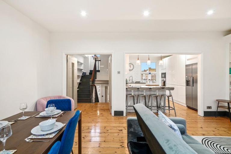 Stylish In Fulham Zone 2 With Private Roof Terrace Lejlighed London