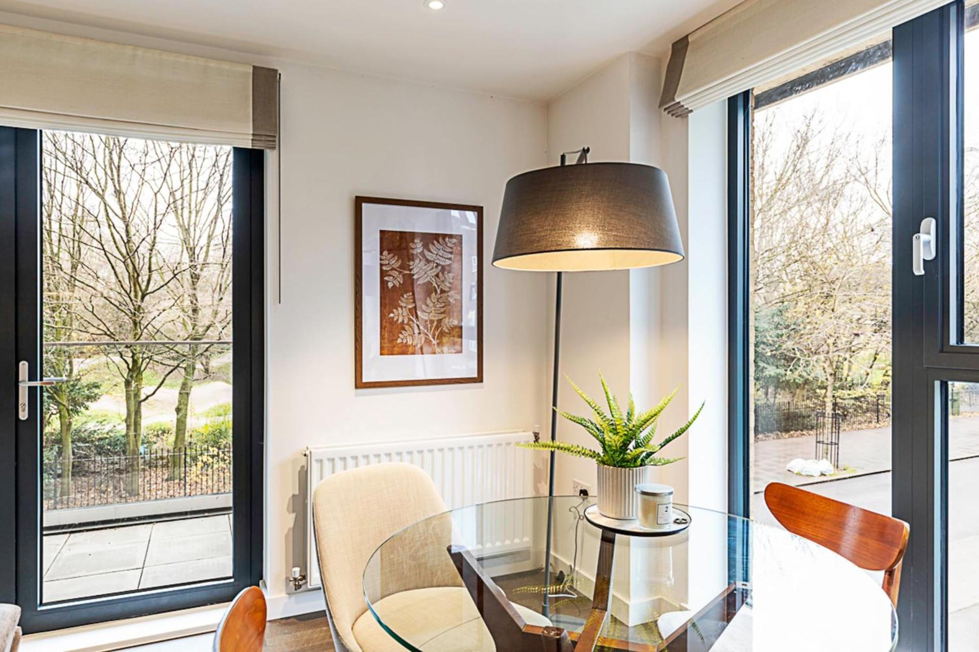 Spacious And Trendy Shoreditch Flat