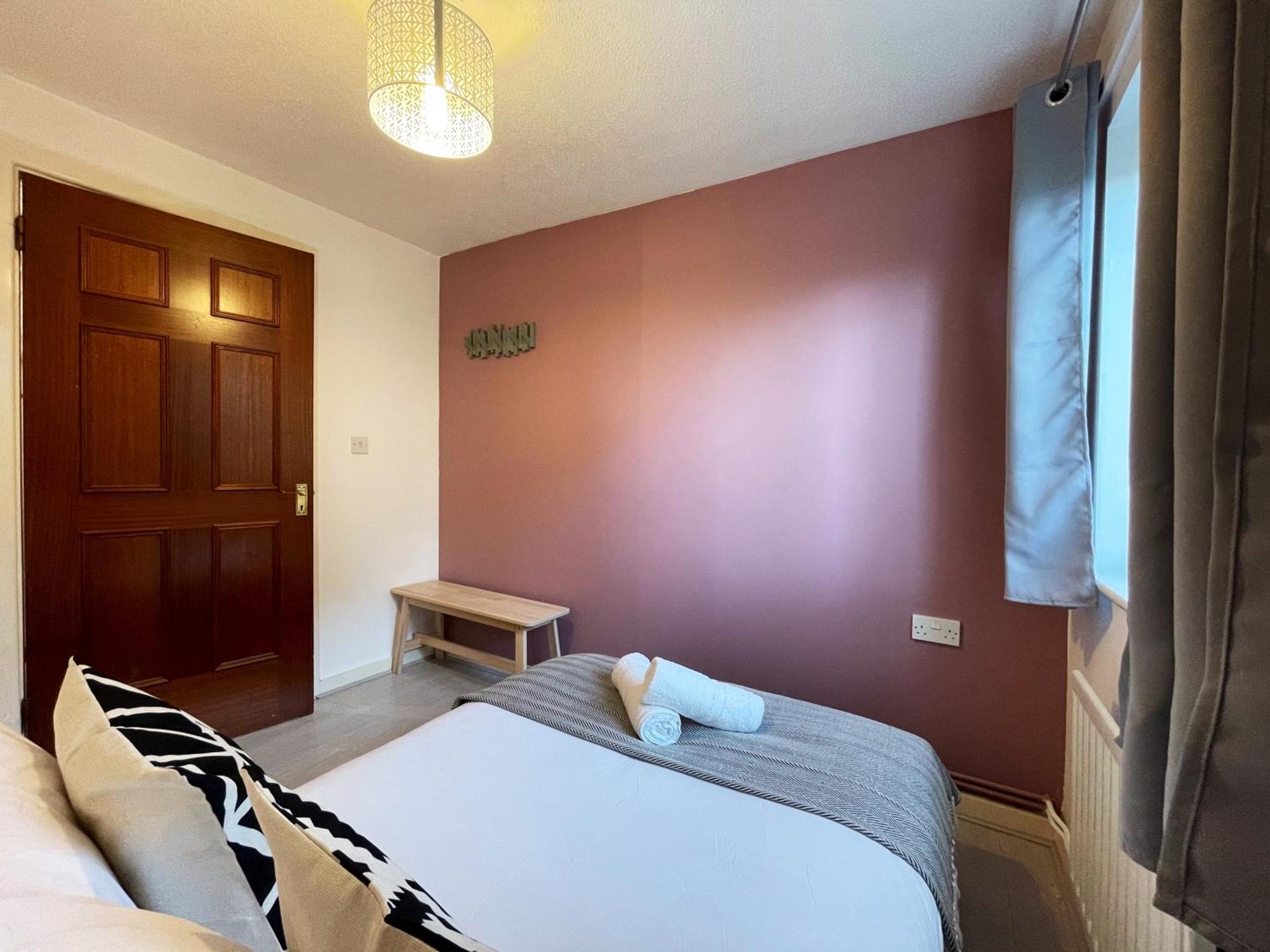 Rebecca Place At Whitechapel - 2 Double Beds, 1 Sofa Bed, Max 5 People Lejlighed *